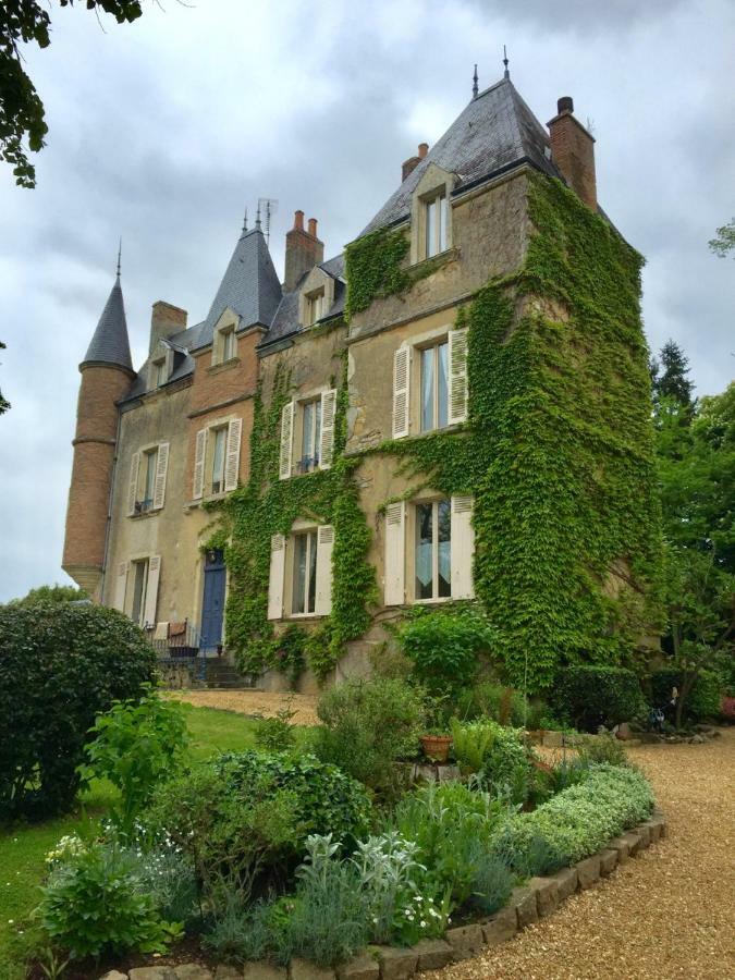 France Petit Chateau Apartment Loué Exterior photo